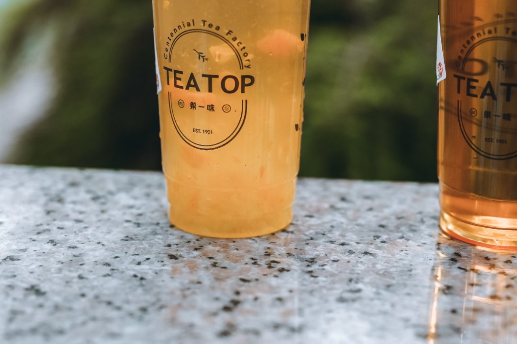 TEA TOP新莊新泰店：好茶喝無糖，無糖茶最考驗茶的基本功/百年製茶工藝/高山茶/手搖飲推薦/外/外帶 @女子的休假計劃