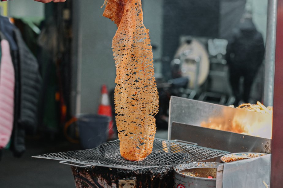萬華阿嬌姨烤魷魚：傳統炭火燒烤魷魚攤/食尚玩家推薦 @女子的休假計劃