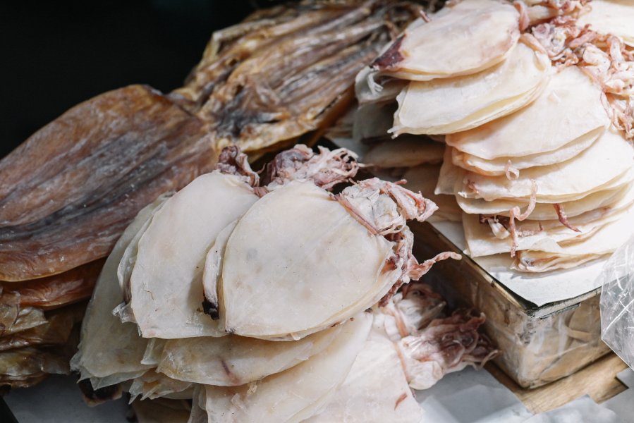 萬華阿嬌姨烤魷魚：傳統炭火燒烤魷魚攤/食尚玩家推薦 @女子的休假計劃