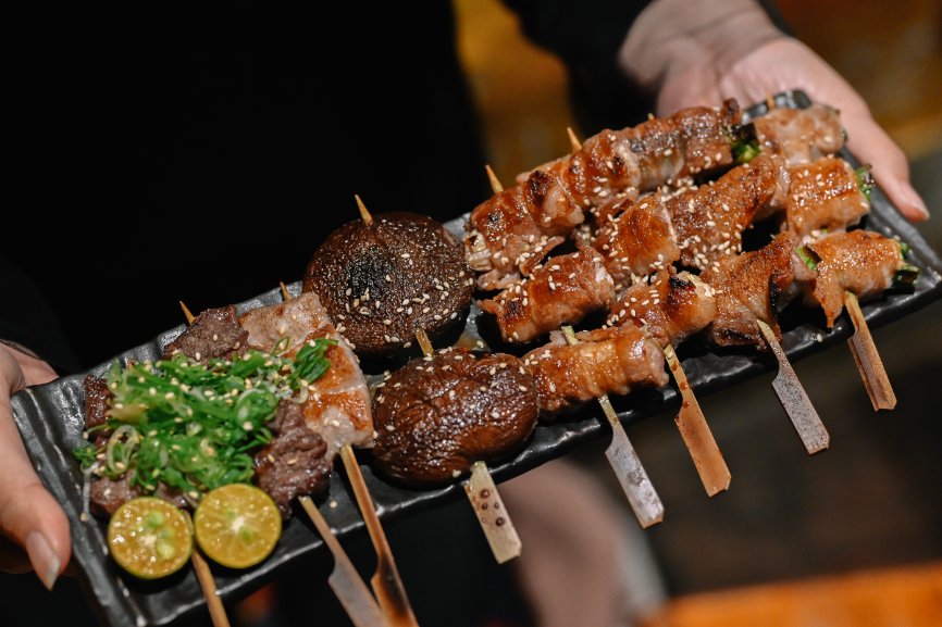 隱居居酒屋府中店：隱身於巷弄裡的平價深夜食堂居酒屋，連郭董也是座上賓 /板橋居屋酒/外帶 @女子的休假計劃