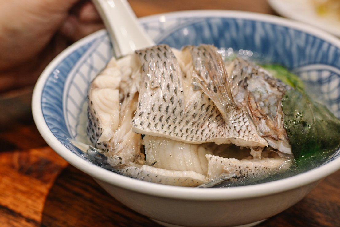 以馬內利鮮魚湯｜110元就可以喝到一整尾新鮮鮮魚湯(外帶) @女子的休假計劃