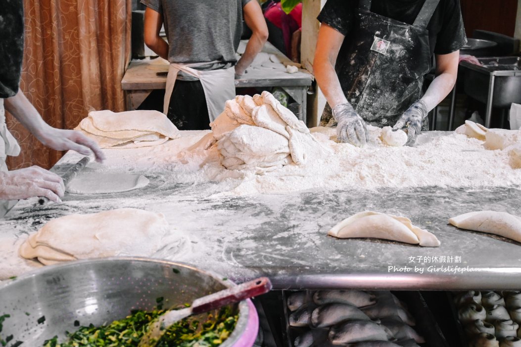 永安蔥油餅｜人氣排隊美食蔥油餅、豬肉餡餅都買十送一(菜單) @女子的休假計劃