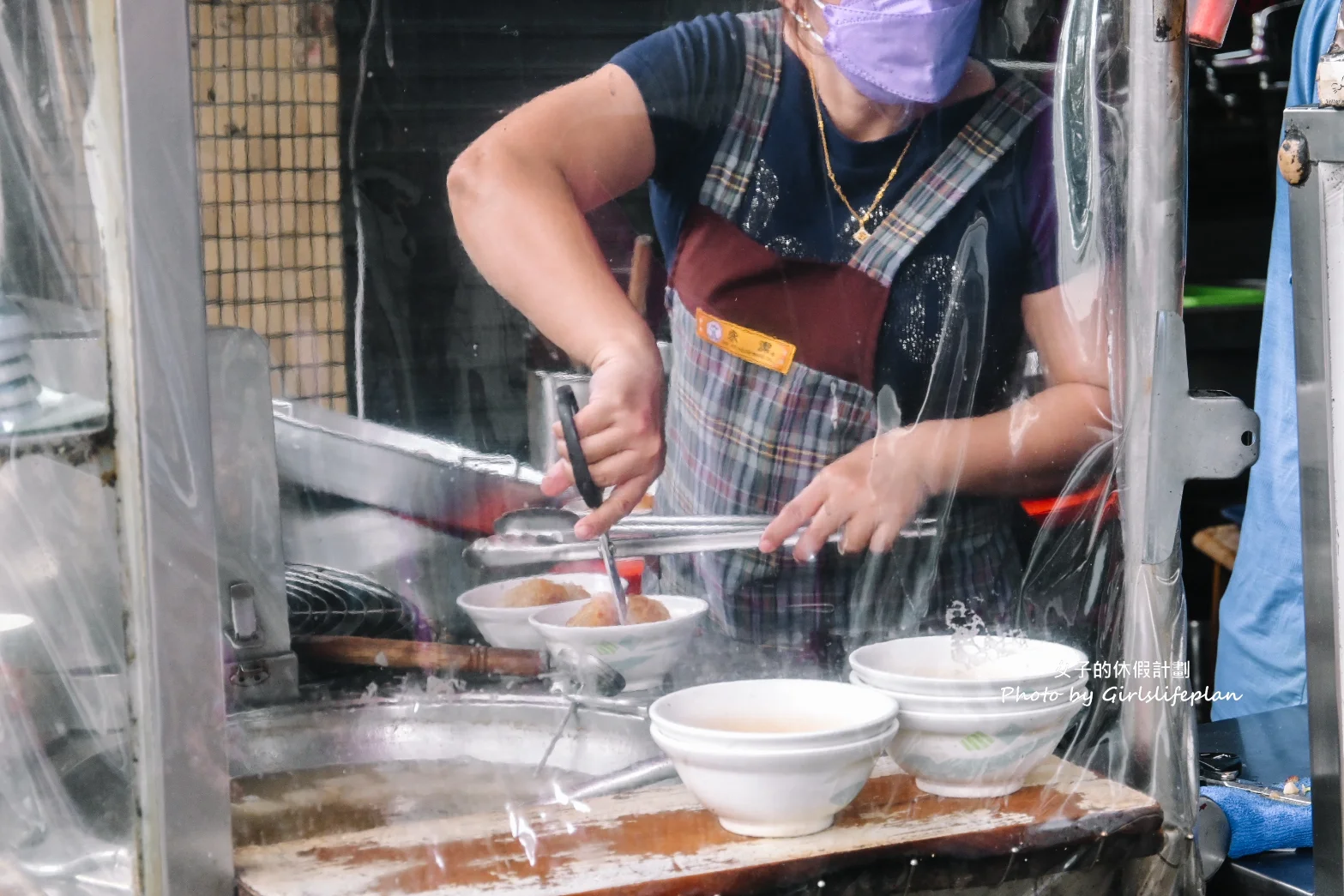 吳記脆皮肉圓｜老闆超自信不好吃免錢(外帶) @女子的休假計劃