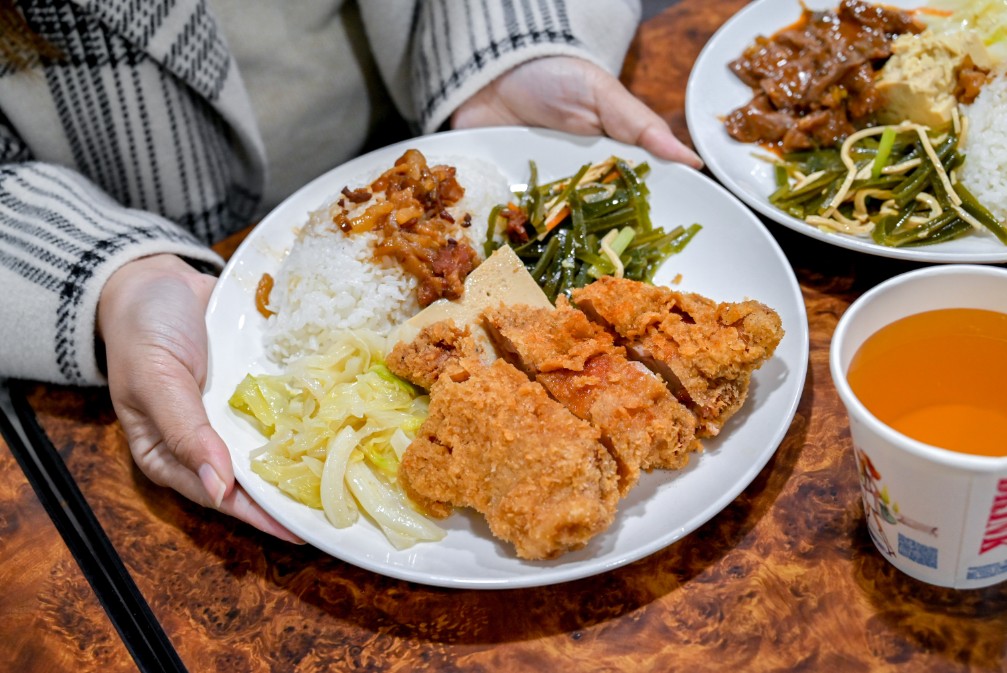 食來運轉｜便當界吃到飽，滷肉飯飲料免費吃喝(菜單) @女子的休假計劃