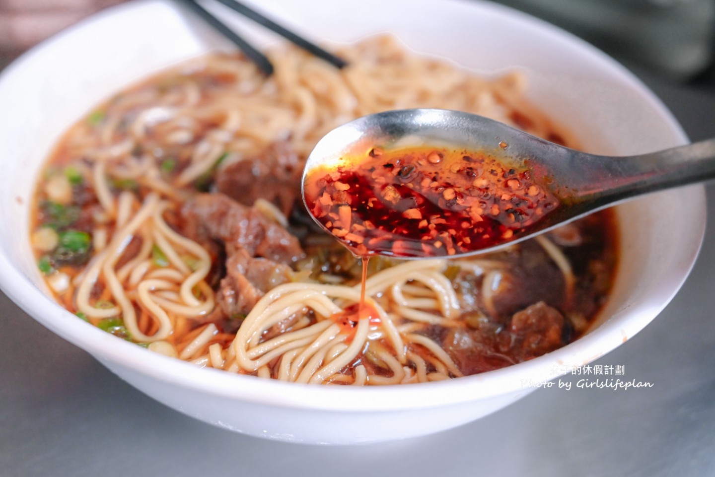 三廠麵店｜在地人氣美食牛肉麵只要80元(外帶) @女子的休假計劃