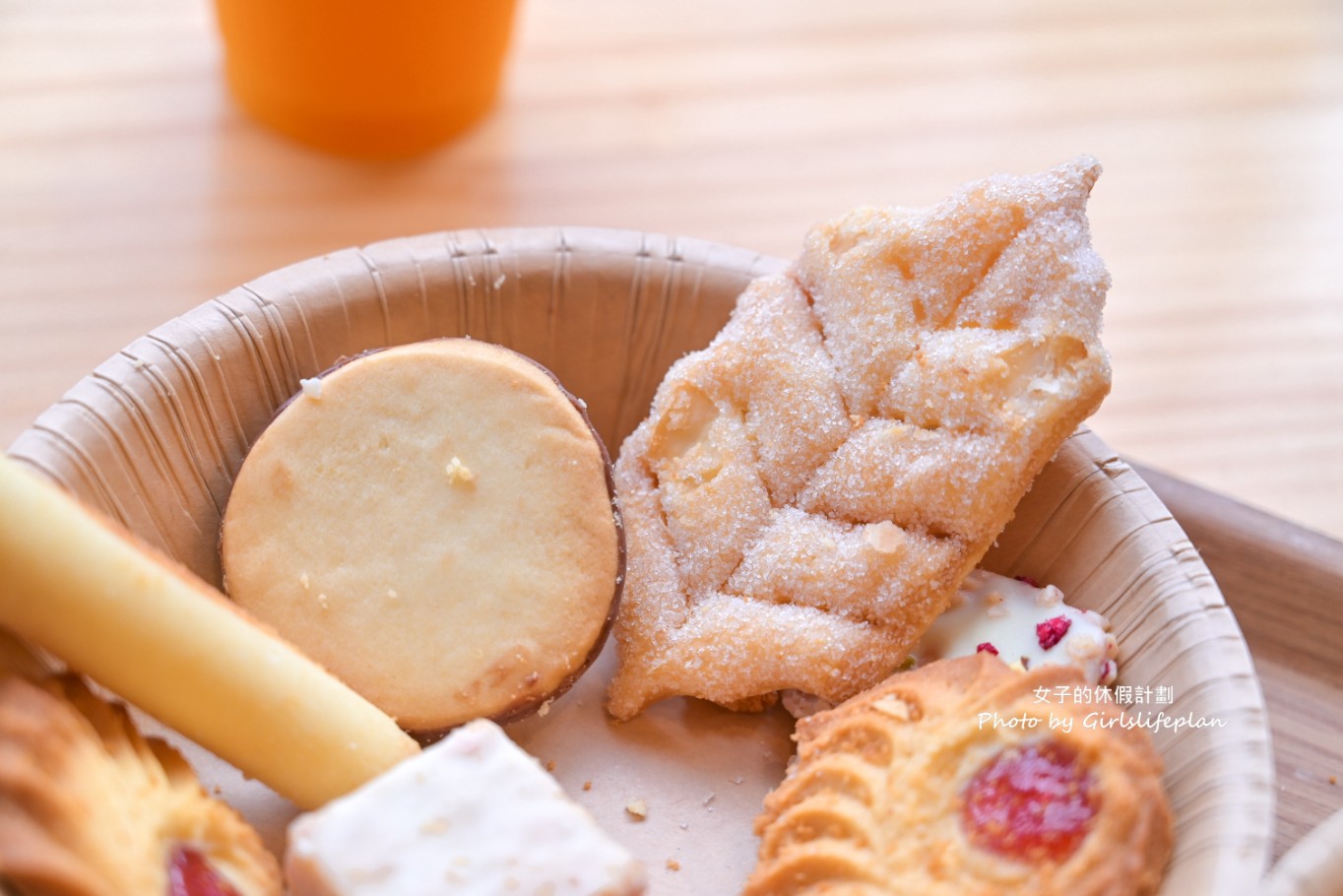 Tivoli Factory|高帽子(紅帽子)禮盒餅乾175元吃到飽附飲料 @女子的休假計劃 Tivoli Factory|高帽子(紅帽子)禮盒餅乾175元吃到飽附飲料 @女子的休假計劃