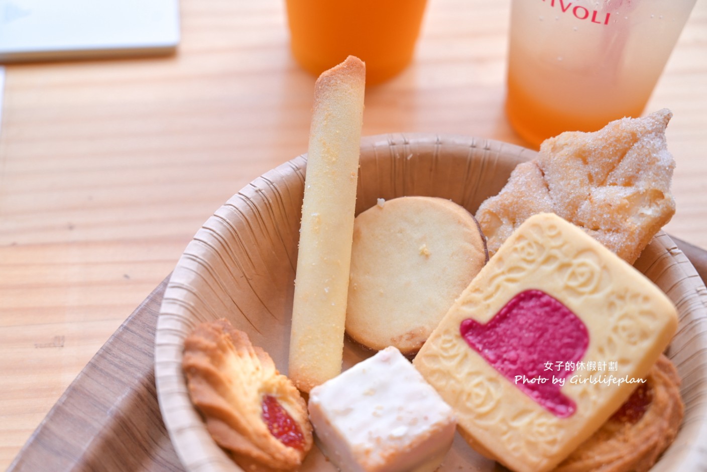 Tivoli Factory|高帽子(紅帽子)禮盒餅乾175元吃到飽附飲料 @女子的休假計劃 Tivoli Factory|高帽子(紅帽子)禮盒餅乾175元吃到飽附飲料 @女子的休假計劃