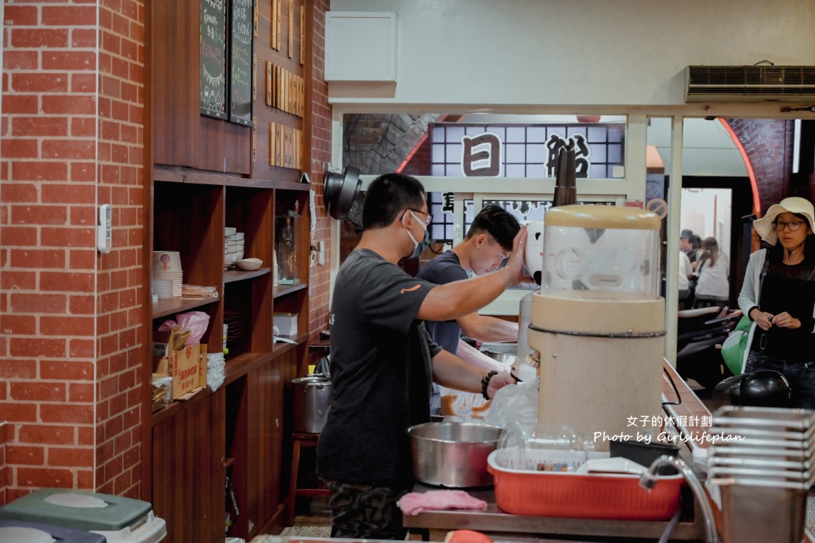 阿公ㄟ手工豆花｜點豆花或仙草17種配料不限隨便加只要50元(菜單) @女子的休假計劃