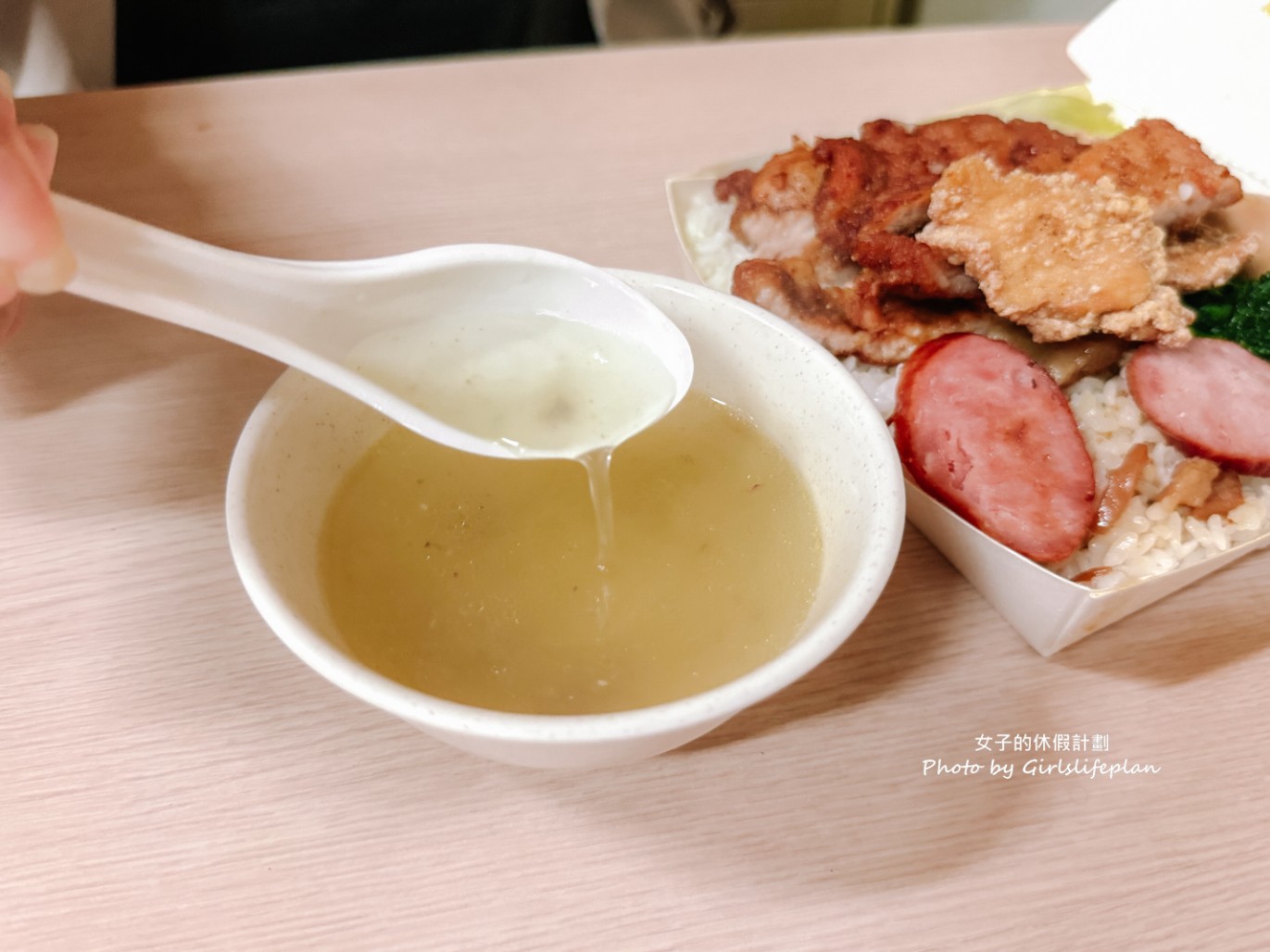 阿順排骨｜超人氣巷弄排隊美食便當店，熱湯免費喝白飯免費加滷汁(菜單) @女子的休假計劃