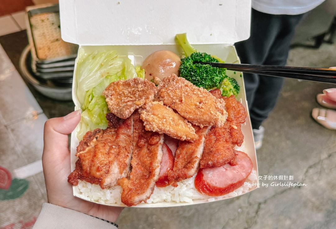 阿順排骨｜超人氣巷弄排隊美食便當店，熱湯免費喝白飯免費加滷汁(菜單) @女子的休假計劃