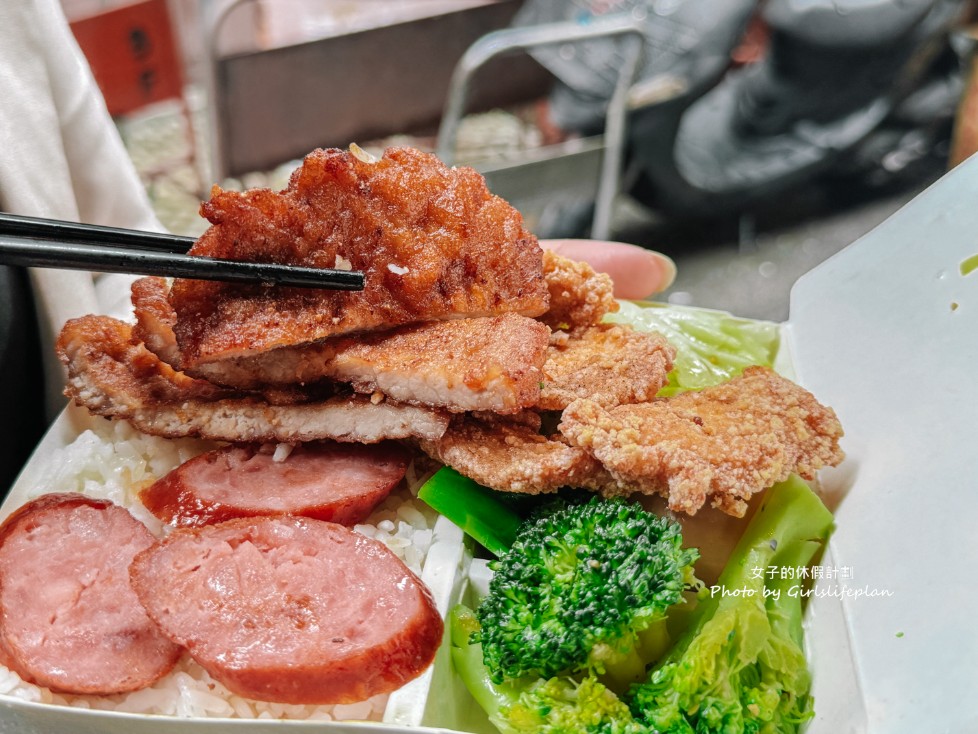 阿順排骨｜超人氣巷弄排隊美食便當店，熱湯免費喝白飯免費加滷汁(菜單) @女子的休假計劃