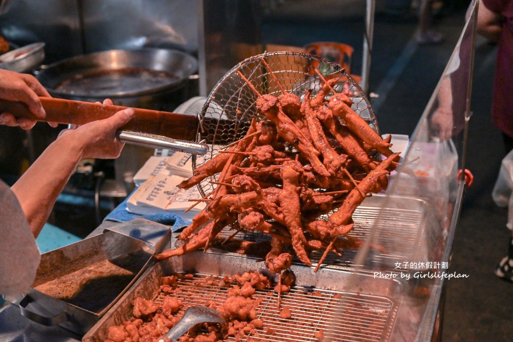 一也黃金豆乳雞｜夜市排隊美食，必點25元炸雞翅 @女子的休假計劃