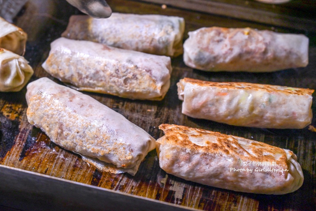 旱溪夜市酥皮春捲｜一周只賣一天人氣銅板美食(菜單) @女子的休假計劃