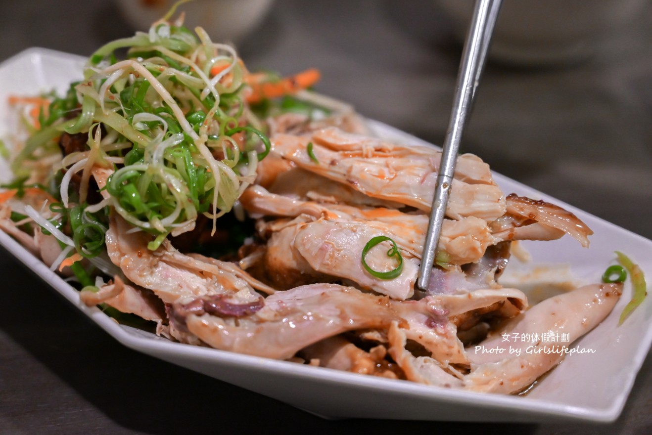 犂園湯包館｜羅勒鮮蚵湯包號稱全台首創口味，黃仁勳也來造訪過(菜單) @女子的休假計劃