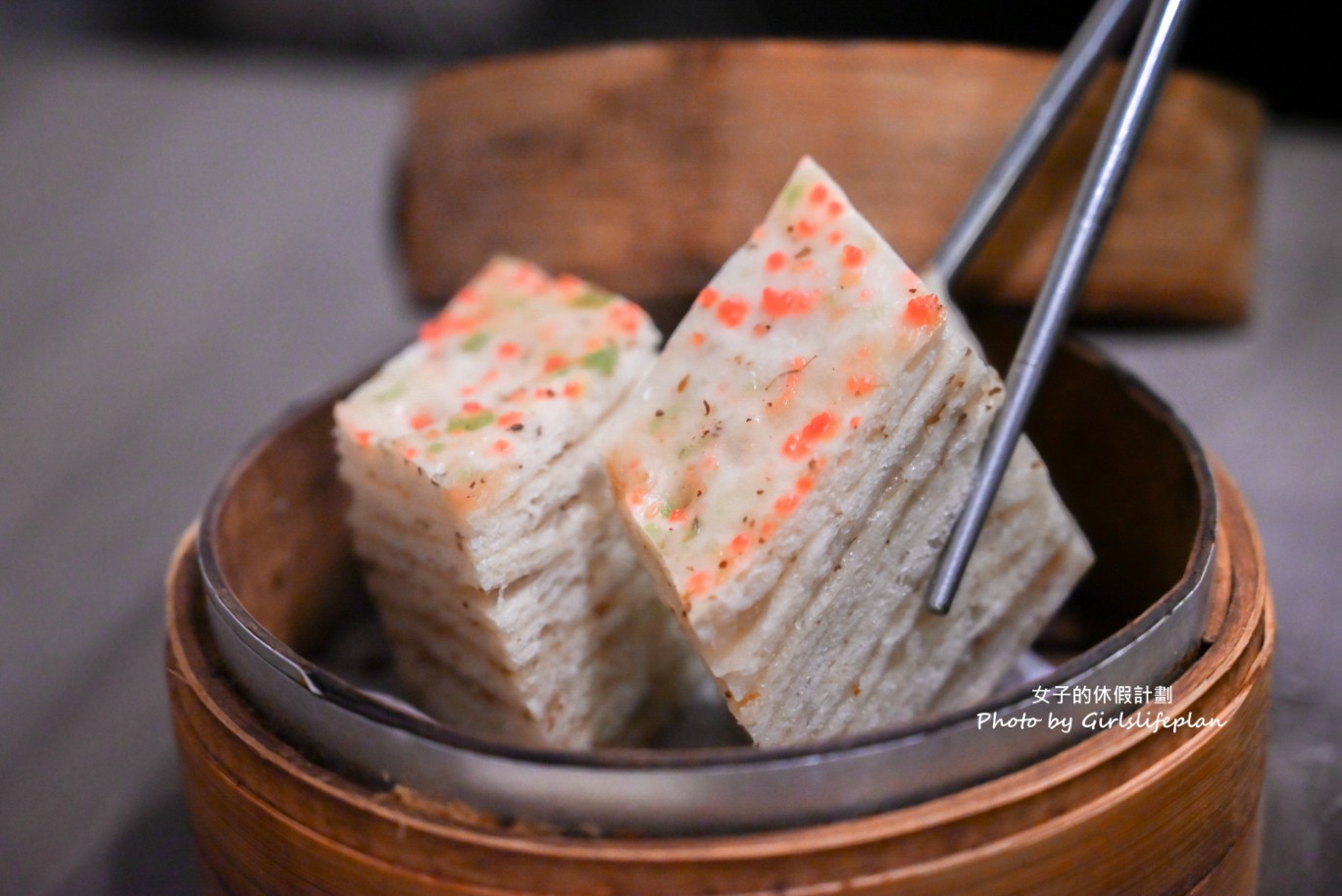 犂園湯包館｜羅勒鮮蚵湯包號稱全台首創口味，黃仁勳也來造訪過(菜單) @女子的休假計劃