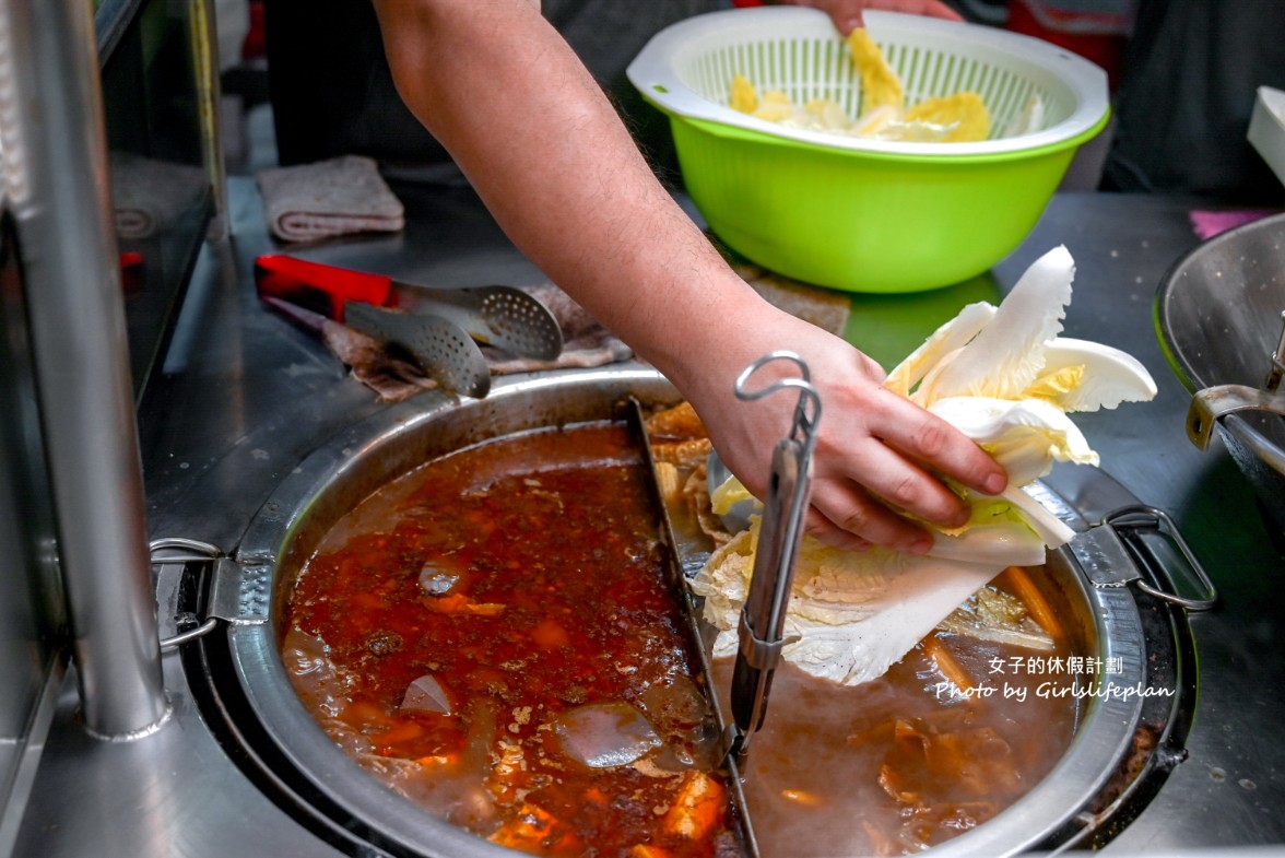 臭大王脆皮麻辣臭豆腐｜GOOGLE4.4星在地最強排隊美食(菜單) @女子的休假計劃