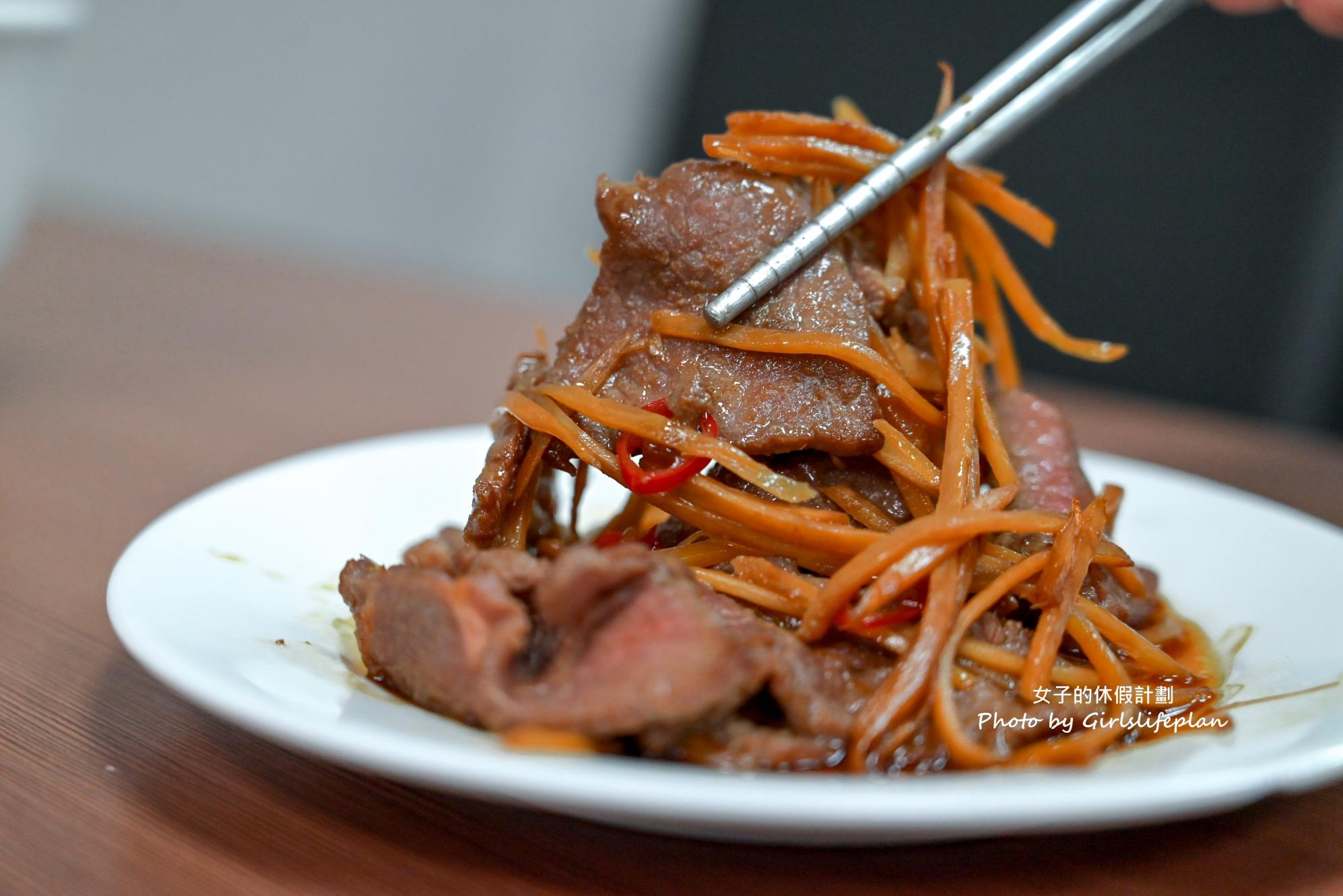 小山家沙茶牛肉｜台中宵夜，份量澎派超人氣快炒店(菜單) @女子的休假計劃