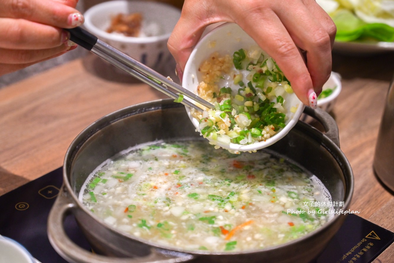 尬鍋台式潮鍋｜279元雞油拌飯蔬菜吃到飽，冰品飲料喝到飽(菜單) @女子的休假計劃