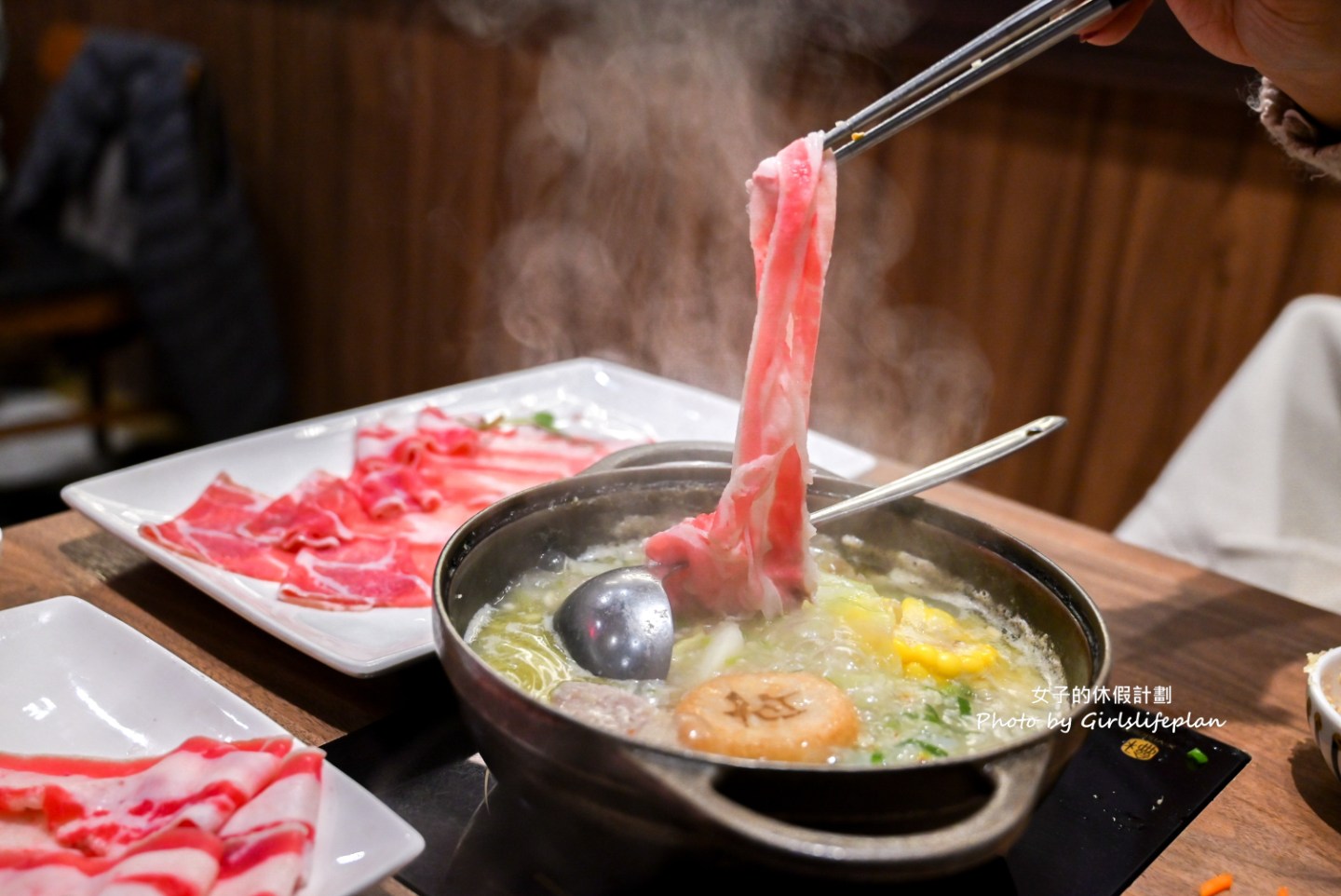 尬鍋台式潮鍋｜279元雞油拌飯蔬菜吃到飽，冰品飲料喝到飽(菜單) @女子的休假計劃