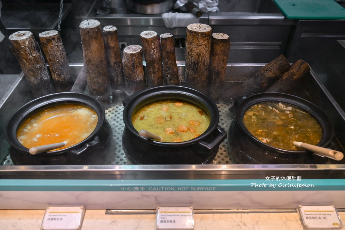 探索廚房｜寒舍艾美酒店自助餐抹茶季吃到飽，松葉蟹腳、栗子蒙布朗 @女子的休假計劃