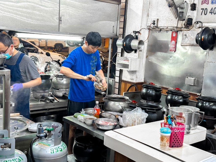 葉家藥燉排骨｜超人氣板橋排隊宵夜美食，內用免費加湯喝到飽(菜單) @女子的休假計劃