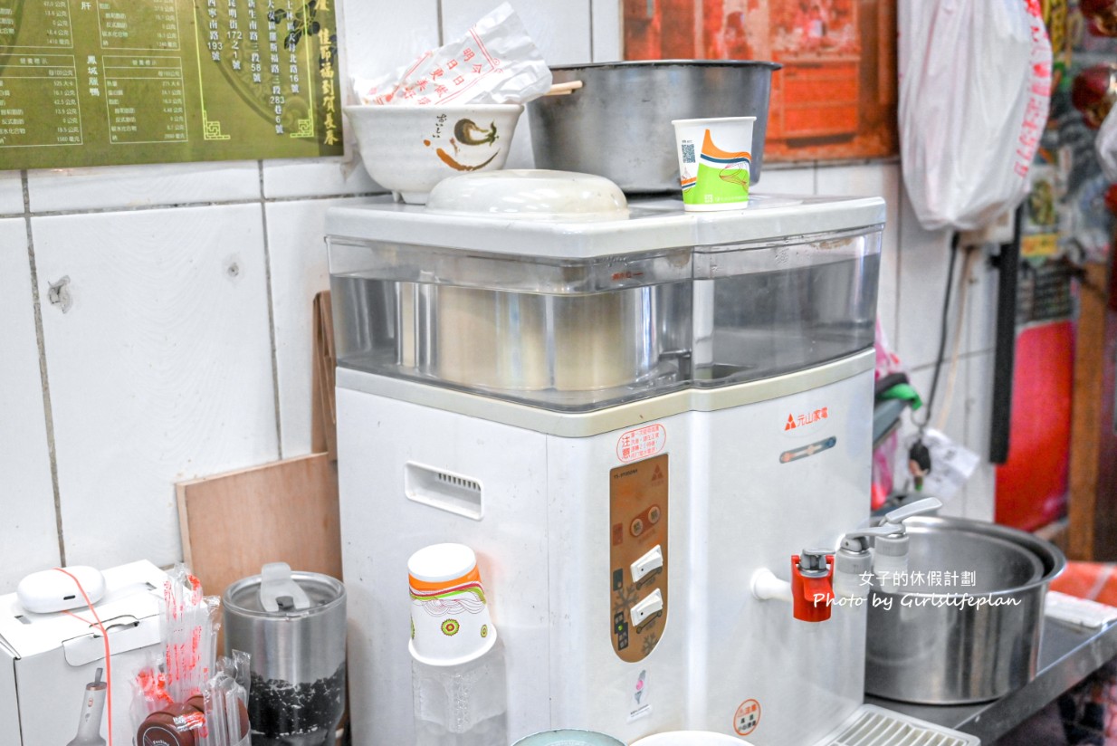 鳳城燒臘家｜西門町老字號人氣便當店(菜單) @女子的休假計劃