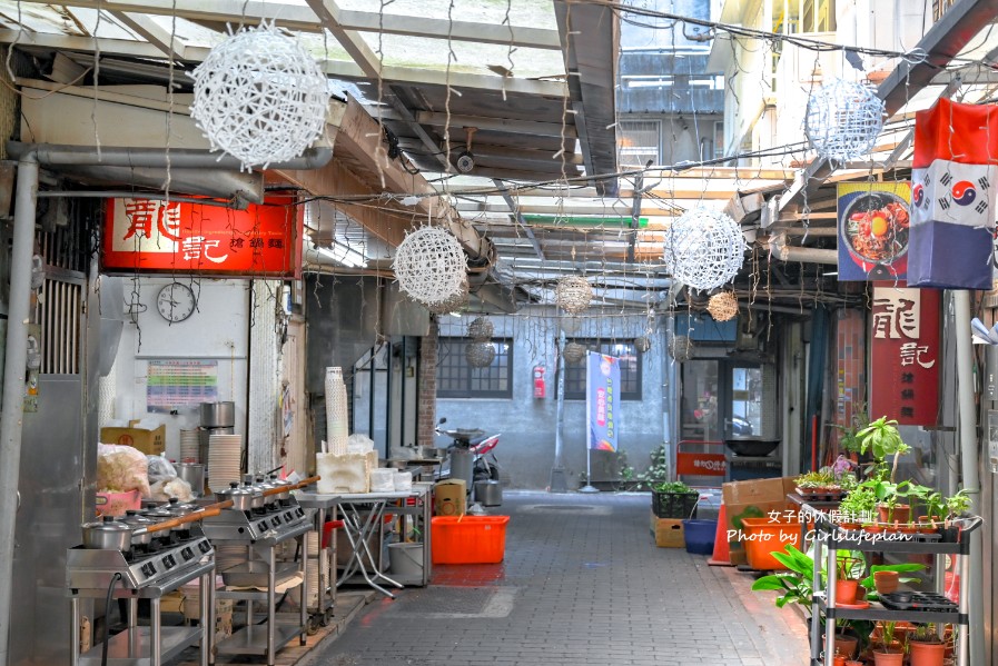 龍記搶鍋麵|西門美食40年人氣老店,加大蒜更好吃(菜單) @女子的休假計劃 龍記搶鍋麵|西門美食40年人氣老店,加大蒜更好吃(菜單) @女子的休假計劃