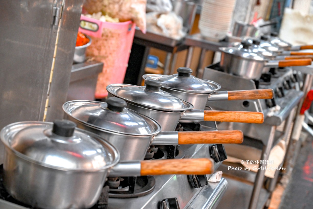 龍記搶鍋麵|西門美食40年人氣老店,加大蒜更好吃(菜單) @女子的休假計劃 龍記搶鍋麵|西門美食40年人氣老店,加大蒜更好吃(菜單) @女子的休假計劃