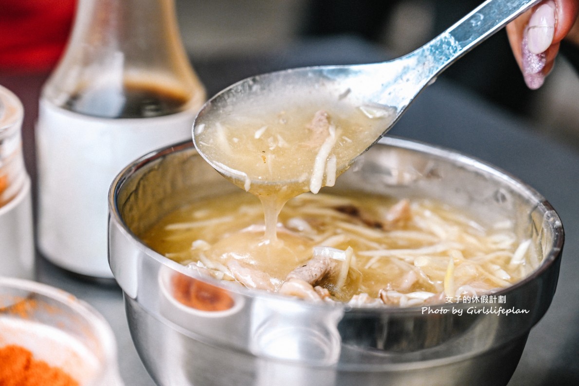 新港生炒鴨肉羹(三柳)｜日賣千碗，超多媒體推薦(菜單) @女子的休假計劃