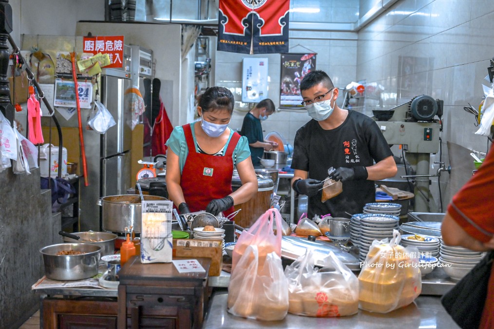 阿豐油飯麵線糊｜雲林100碗北港朝天宮銅板美食(菜單) @女子的休假計劃