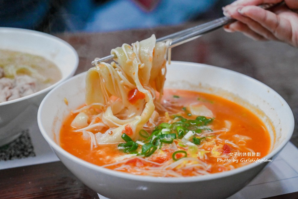 火紅手桿麵|現場手工扯麵還沒開店就在排隊拿號碼牌(菜單) @女子的休假計劃 火紅手桿麵|現場手工扯麵還沒開店就在排隊拿號碼牌(菜單) @女子的休假計劃