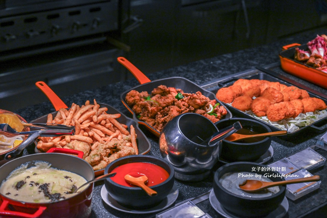 十二廚｜12廚Kitchen 12，松葉蟹雪蟹吃到飽，4人同行1人免費(菜單) @女子的休假計劃