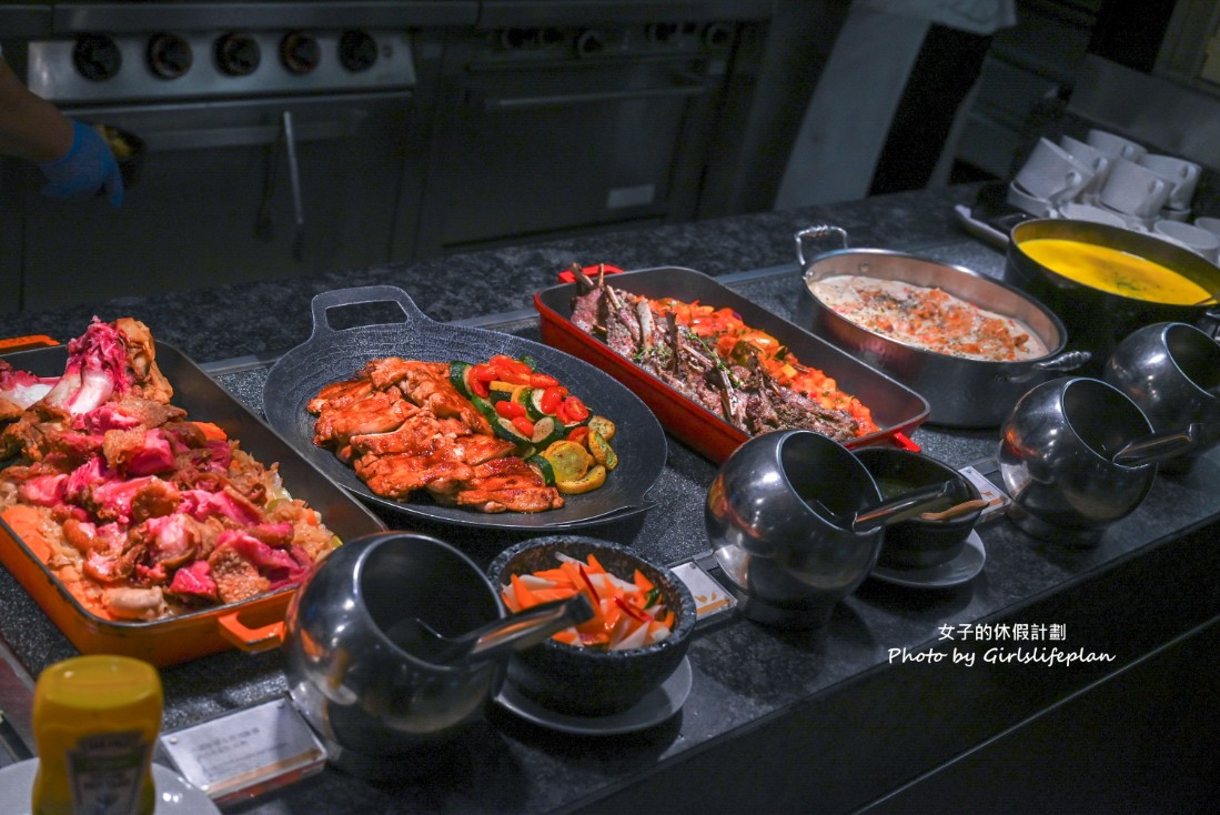 十二廚｜12廚Kitchen 12，松葉蟹雪蟹吃到飽，4人同行1人免費(菜單) @女子的休假計劃