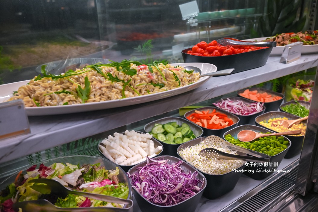 十二廚｜12廚Kitchen 12，松葉蟹雪蟹吃到飽，4人同行1人免費(菜單) @女子的休假計劃