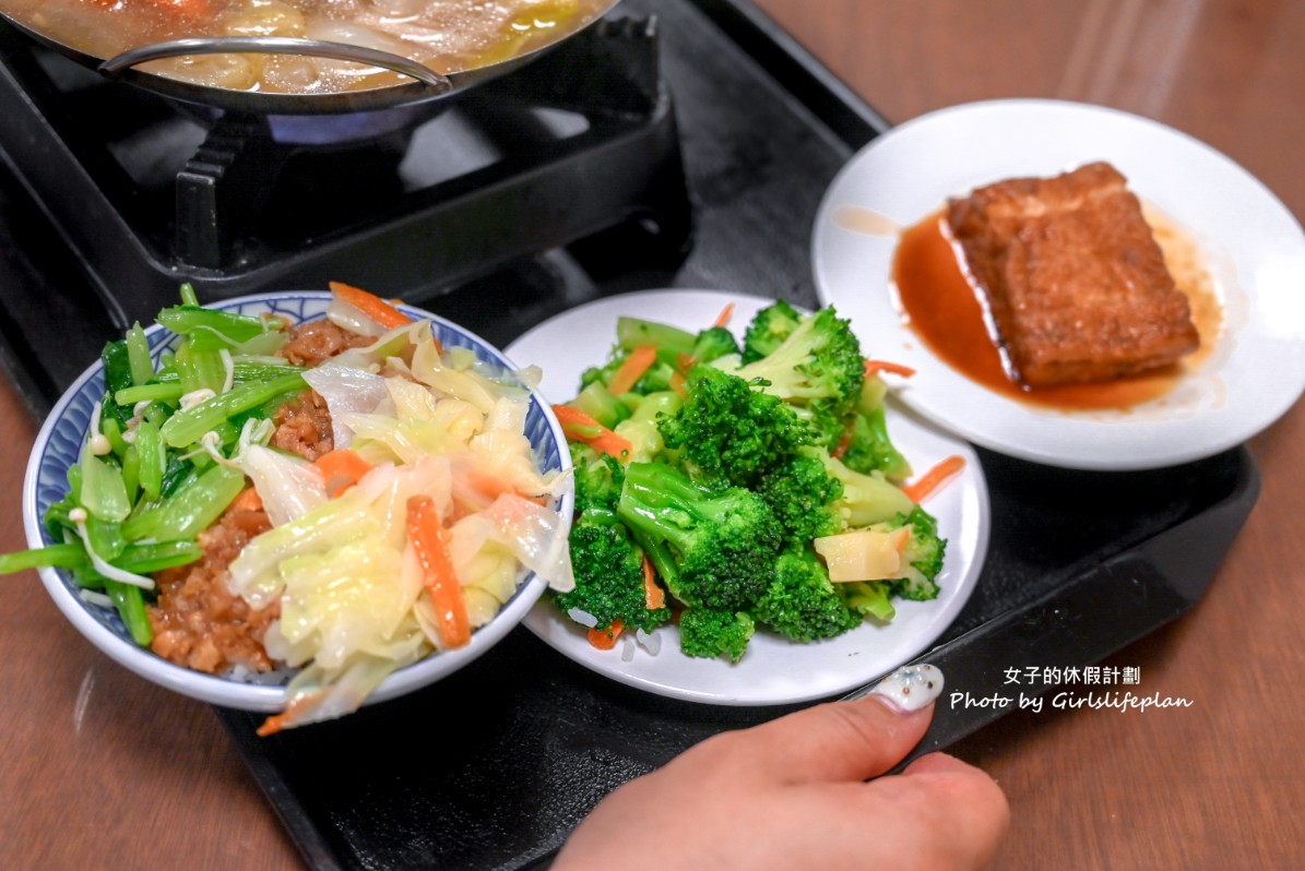 金澤魯肉飯｜全台滷肉飯TOP5，滷肉飯雙配菜只要30元CP值爆高 @女子的休假計劃