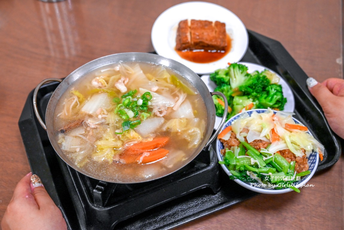 金澤魯肉飯｜全台滷肉飯TOP5，滷肉飯雙配菜只要30元CP值爆高 @女子的休假計劃