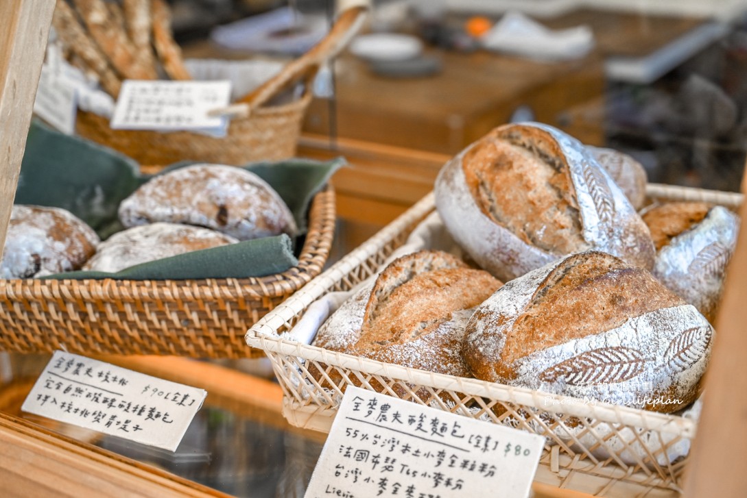 莢麵包｜宜蘭冬山在地超人氣麵包店，無低消無限時(菜單) @女子的休假計劃