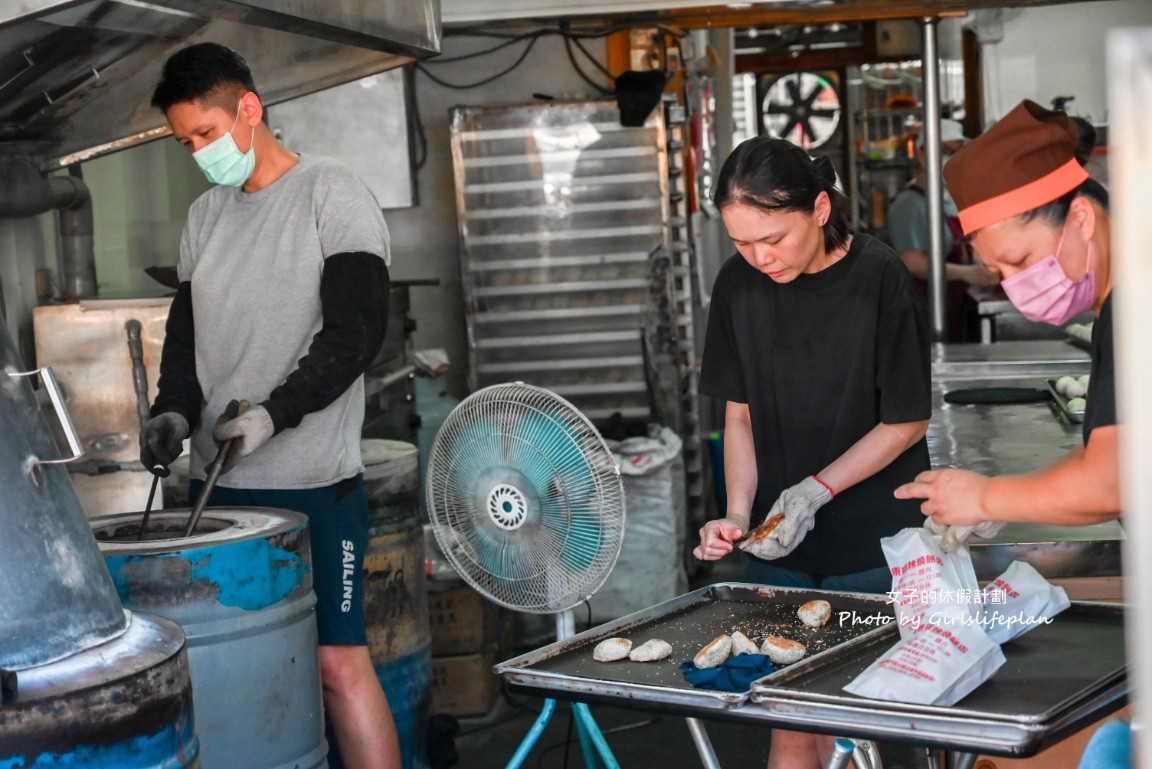羅東碳烤燒餅餅店｜在地人氣燒餅伴手禮(菜單) @女子的休假計劃