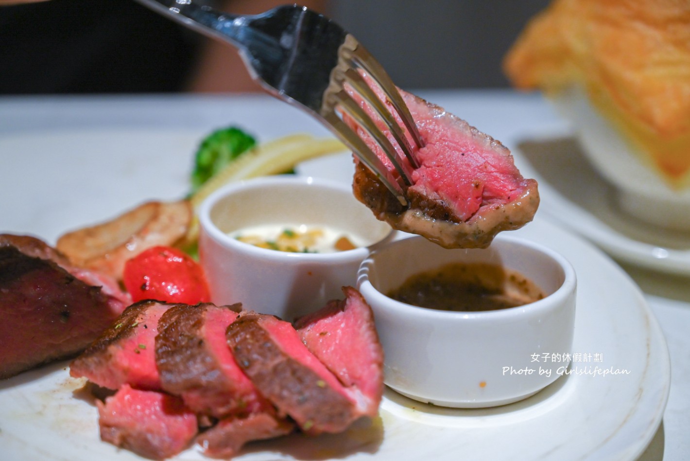 朵頤牛排台南小北門店｜饗賓集團新開幕，點排餐送吃到飽(菜單) @女子的休假計劃