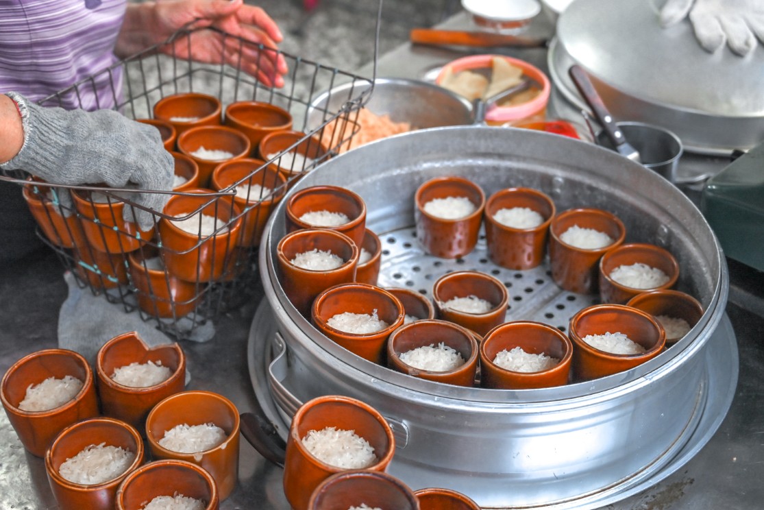 精忠三村米糕｜在地超過50年銅板古早味小吃(菜單) @女子的休假計劃