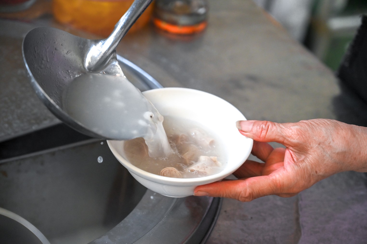 精忠三村米糕|在地超過50年銅板古早味小吃(菜單) @女子的休假計劃 精忠三村米糕|在地超過50年銅板古早味小吃(菜單) @女子的休假計劃