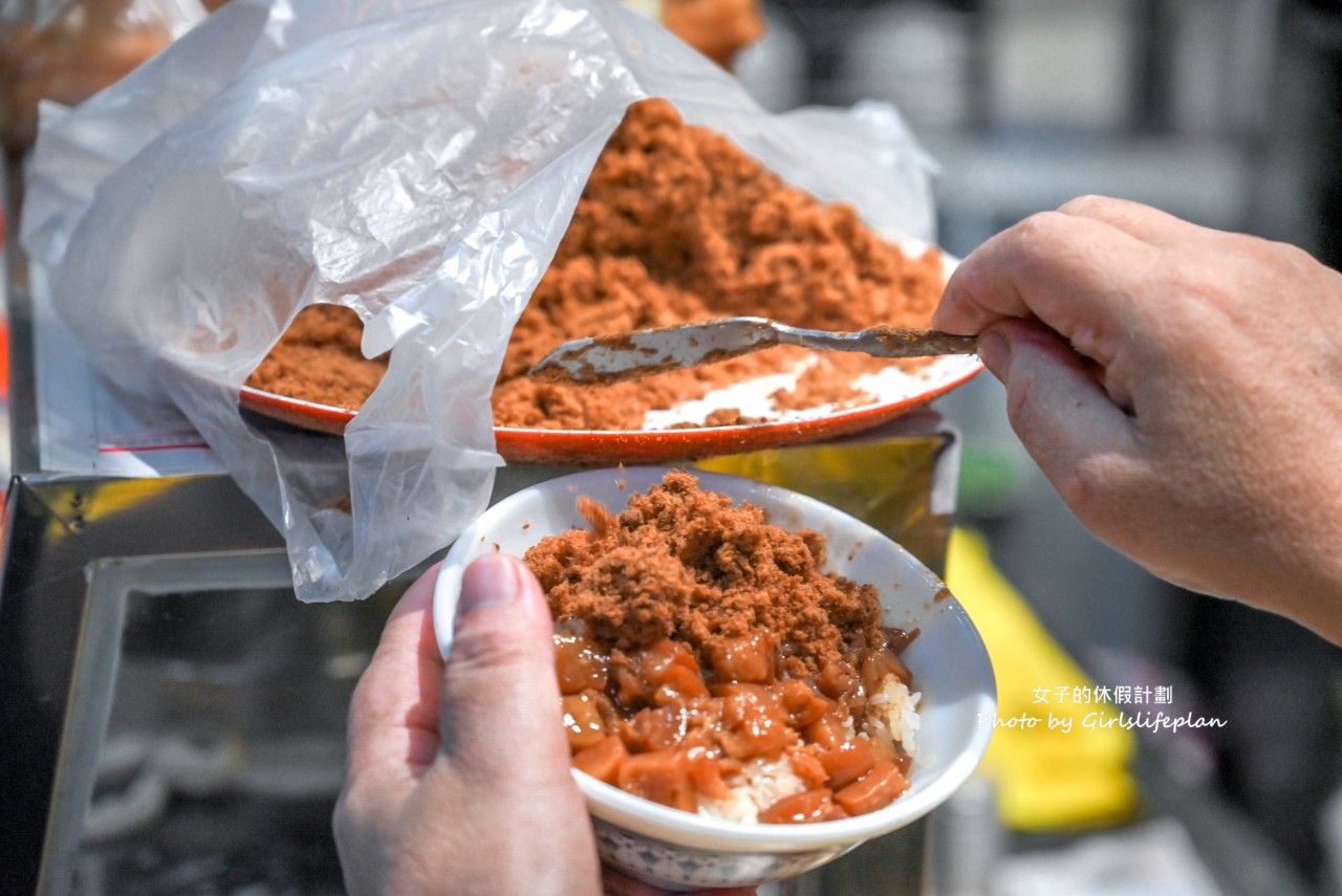 無名米糕(炮店米糕)從早排到晚人氣古早味銅板小吃 @女子的休假計劃