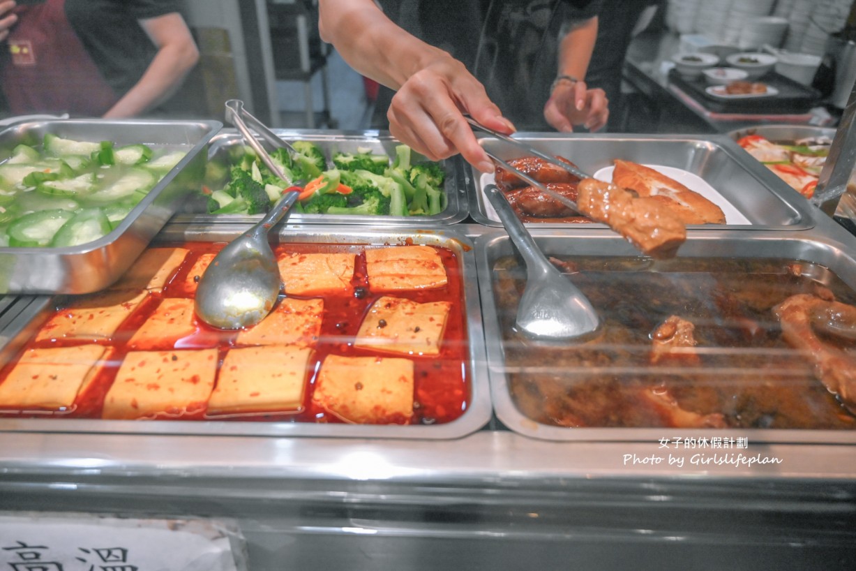 福泰飯桌第三代｜米其林＆500碗推薦在地小吃 @女子的休假計劃