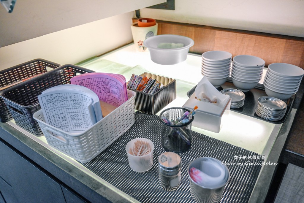 福泰飯桌第三代｜米其林＆500碗推薦在地小吃 @女子的休假計劃