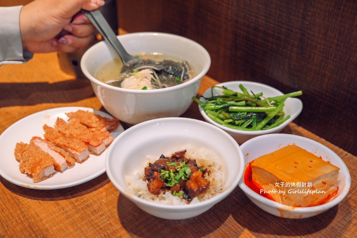 福泰飯桌第三代｜米其林＆500碗推薦在地小吃 @女子的休假計劃