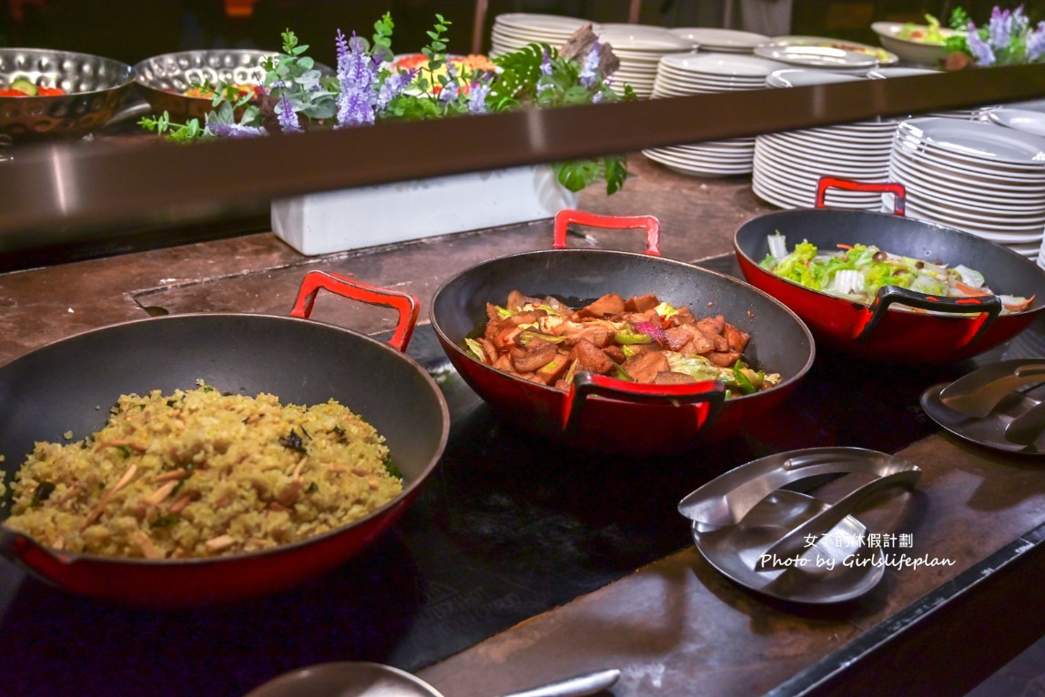 悅市集｜新板希爾頓吃到飽，異國炙烤假日加碼威靈頓牛排(菜單) @女子的休假計劃