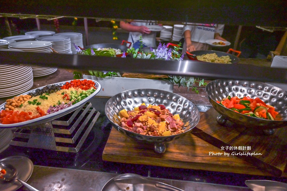 悅市集｜新板希爾頓吃到飽，異國炙烤假日加碼威靈頓牛排(菜單) @女子的休假計劃