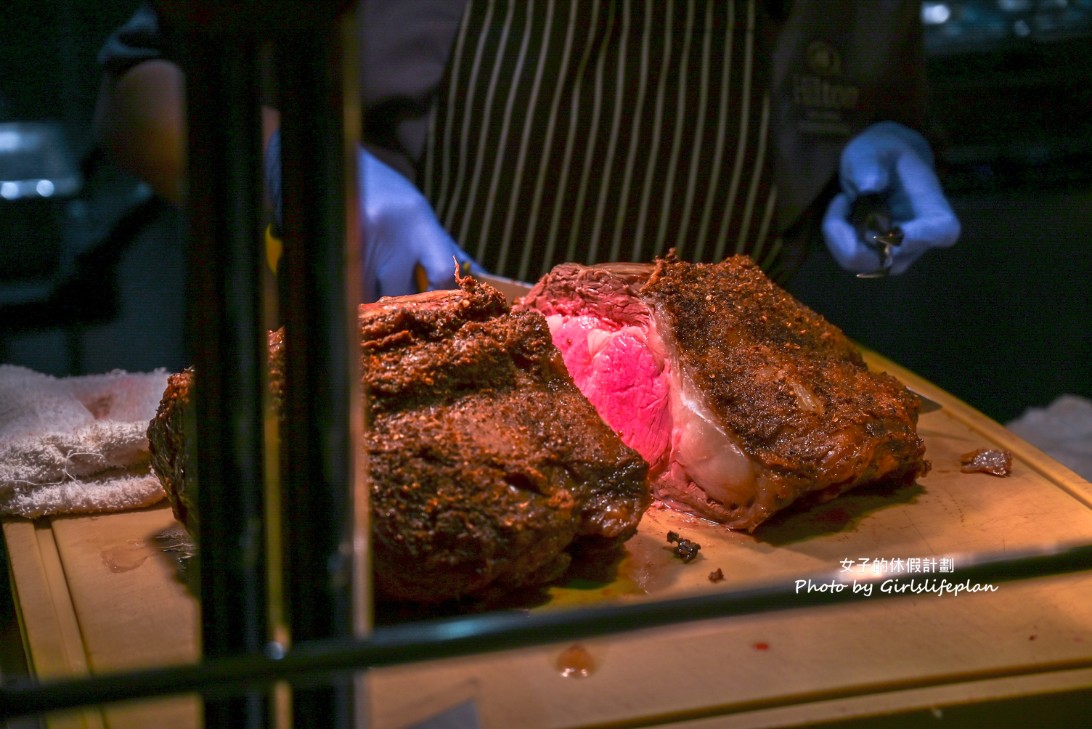 悅市集｜新板希爾頓吃到飽，異國炙烤假日加碼威靈頓牛排(菜單) @女子的休假計劃