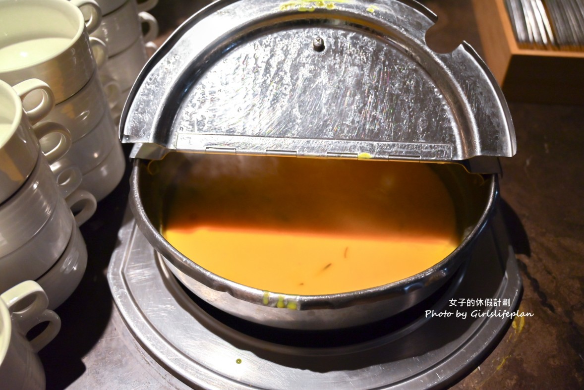 悅市集｜新板希爾頓吃到飽，異國炙烤假日加碼威靈頓牛排(菜單) @女子的休假計劃