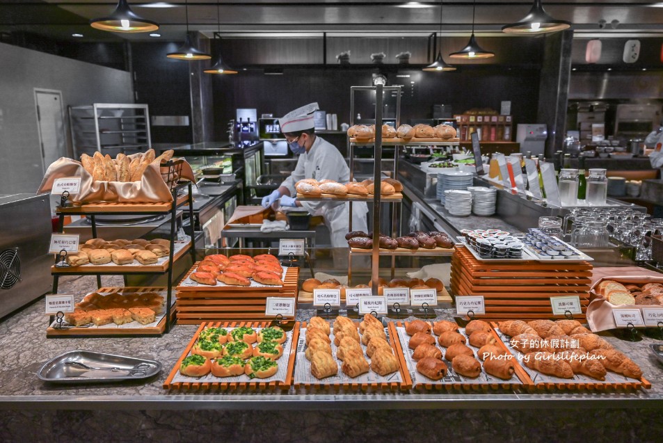桂冠自助餐廳礁溪長榮鳳凰酒店｜頂級奢華假日早午餐龍蝦、鱈場蟹、和牛、干貝吃到飽 @女子的休假計劃